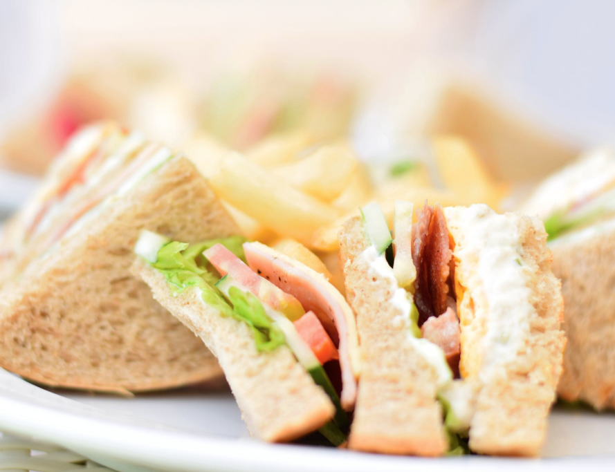 http://blog.repan.co/como-preparar-un-sandwich-de-tocino/